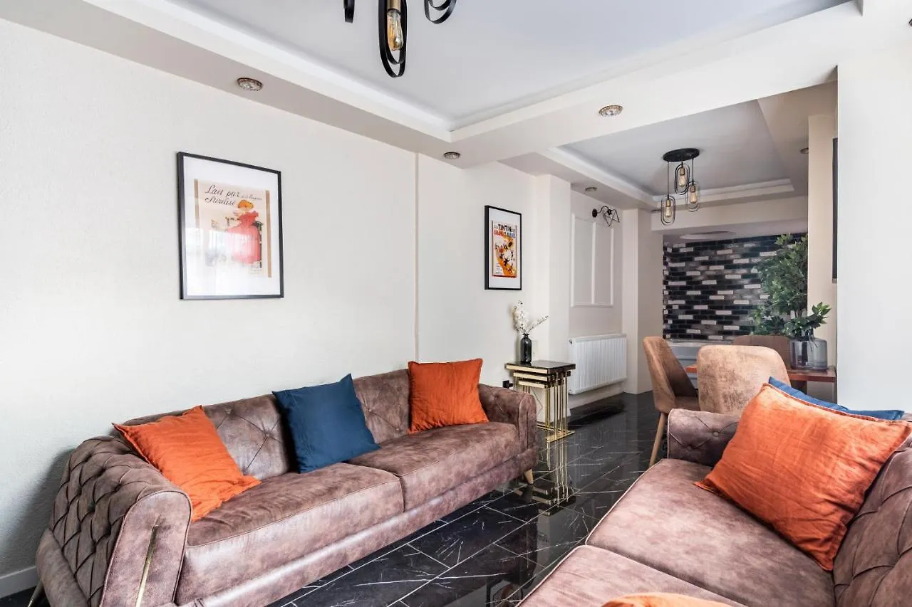 Refreshing Duplex Flat With Jacuzzi In Sisli Lejlighed Istanbul 0*,  Tyrkiet